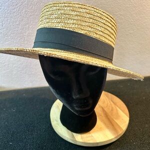 Ladies Straw Hat with Jewel Flower Embellishment👒